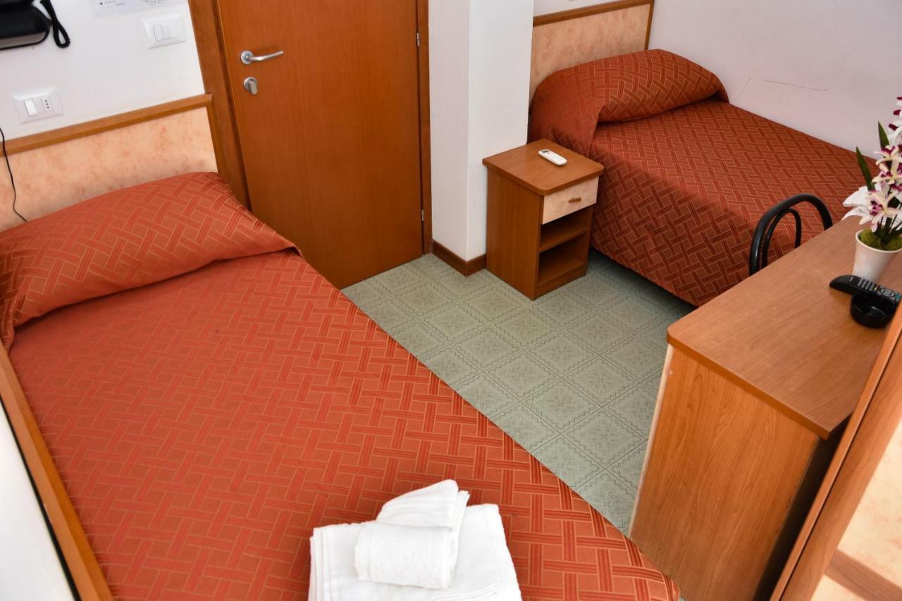 Tyc Hotel Viserbella di Rimini المظهر الخارجي الصورة